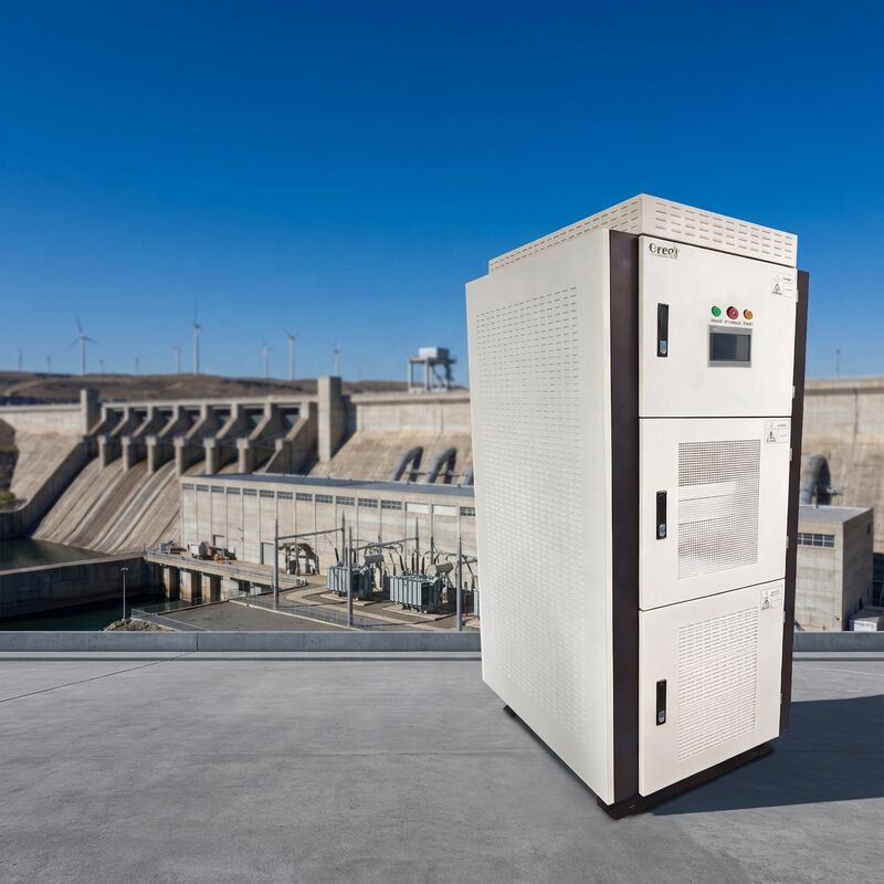 ডিসি-ডিসি বাক বুস্ট টপোলজি উইন্ড হাইব্রিড কন্ট্রোলার 450V এসি আউটপুট ভোল্টেজ এবং বায়ু শক্তি সংগ্রহের জন্য এলসিডি টাচ স্ক্রিন সহ